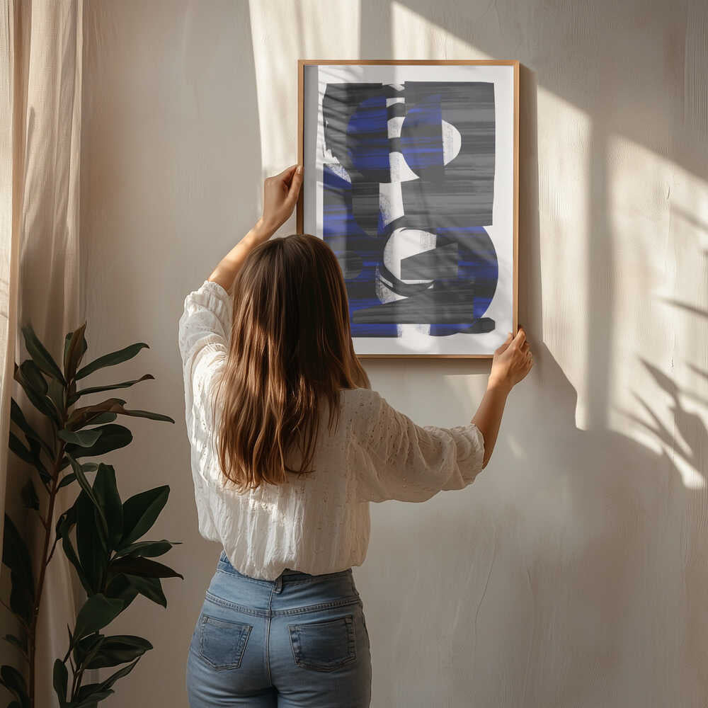 Plakat med fede blå abstrakte former